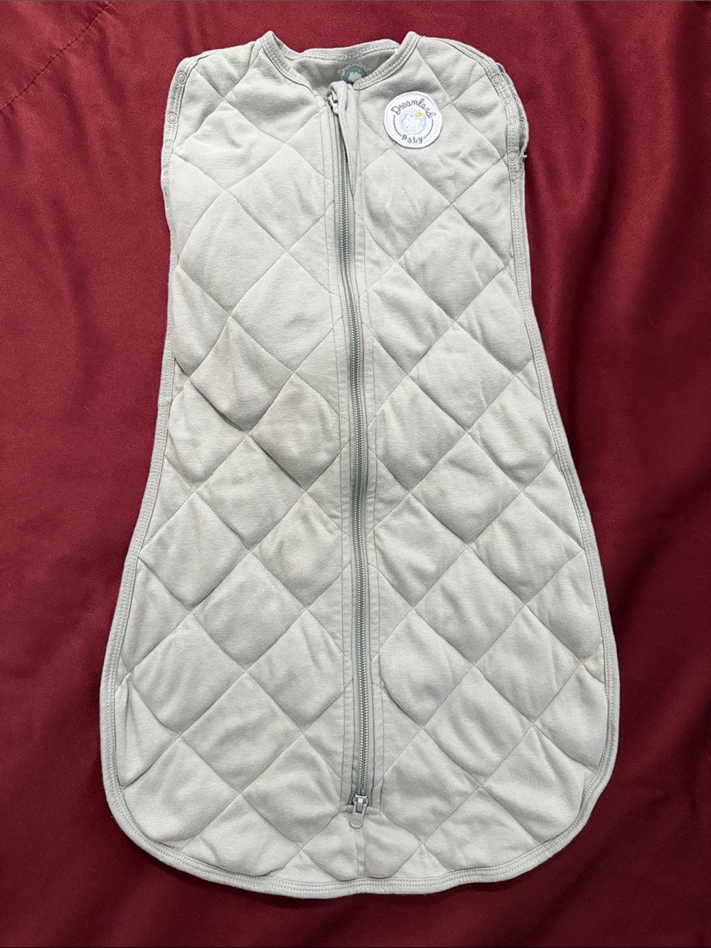 Dreamland Baby Weighted Quilted Sleep Sack 0-6M - Light Gray Zip Front